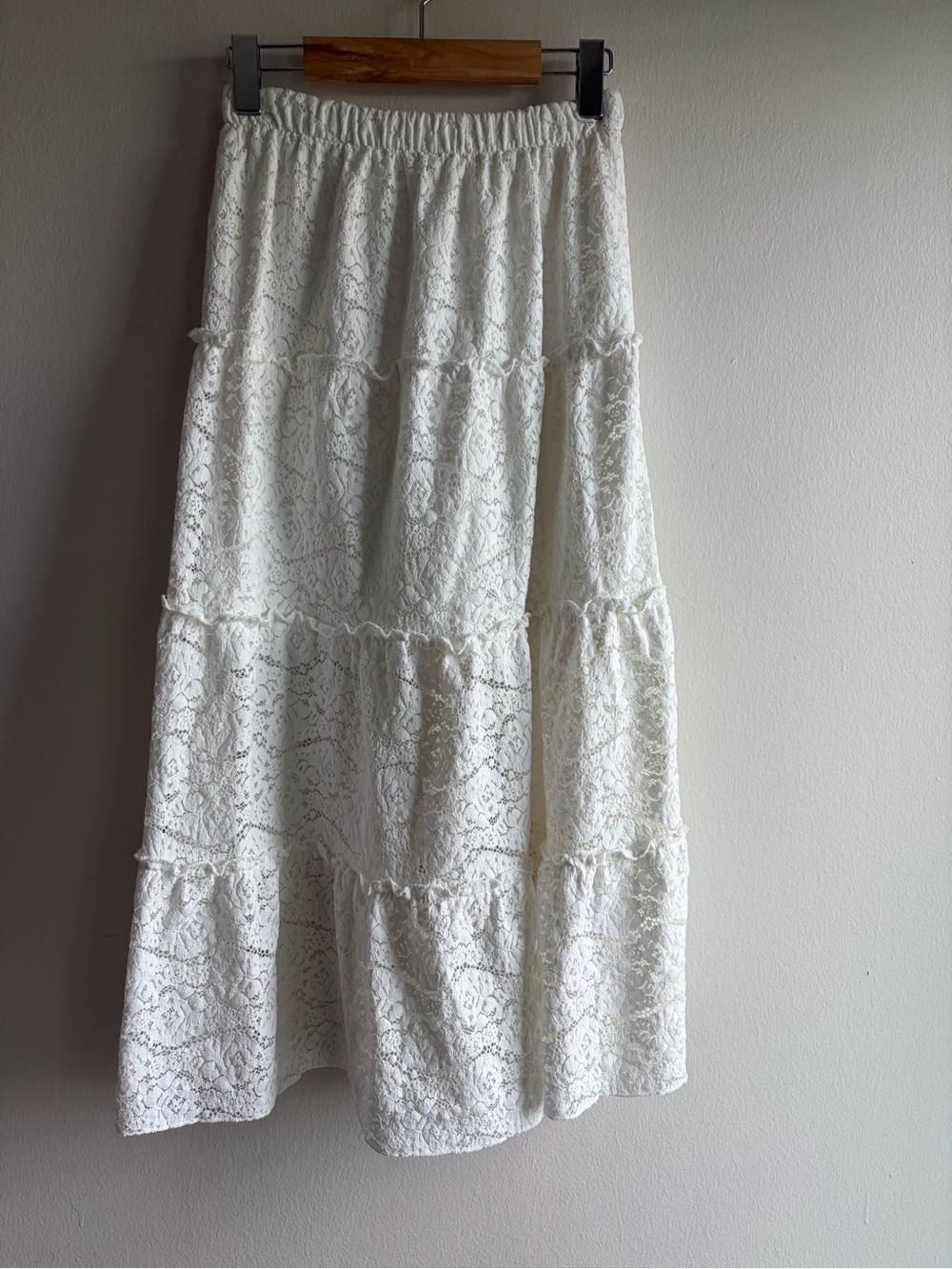 Women's White Lace Tiered A-Line Maxi Skirt